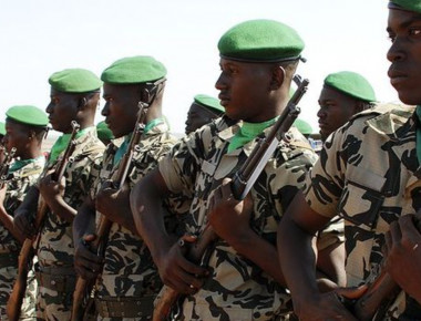 Μάλι: Διασώθηκαν 36 τουρίστες απο επίθεση αγνώστων δραστών σε θέρετρο